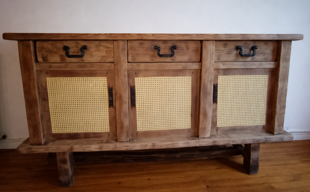 Buffet en bois massif & cannage ? 2 m 
? Style boh�me 500 Saint-Geoire-en-Valdaine (38)