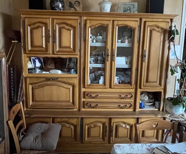 Buffet en bois vitrines et rangements 250 Rosny-sous-Bois (93)