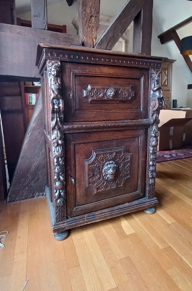 Buffet en ch�ne massif 650 Paris 3 (75)