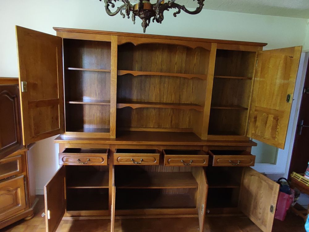 Buffet ch�ne 140 Saint-Priest (69)