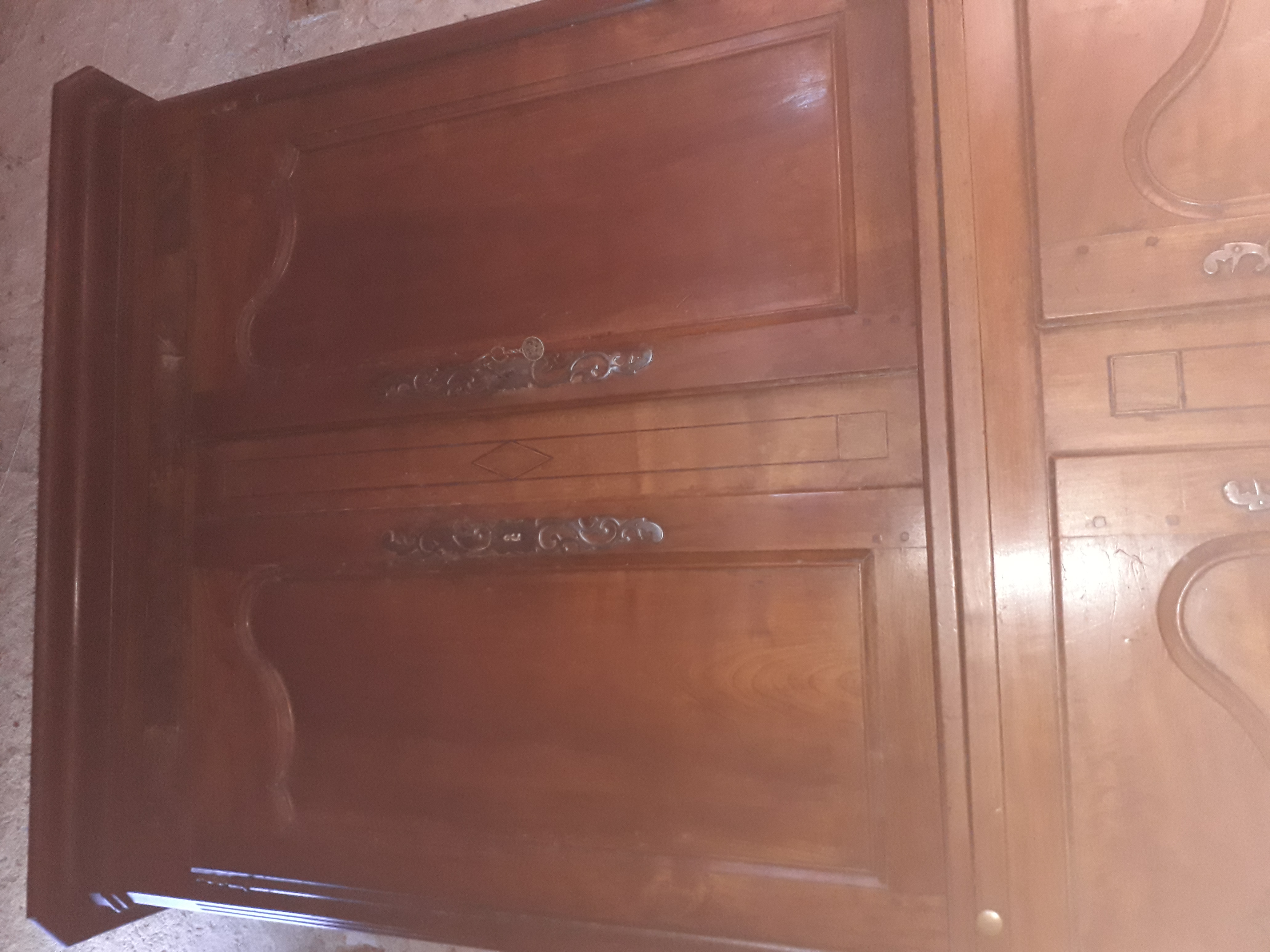 BUFFET DE CUISINE 2 CORPS 215 Beaufort-en-Vall�e (49)