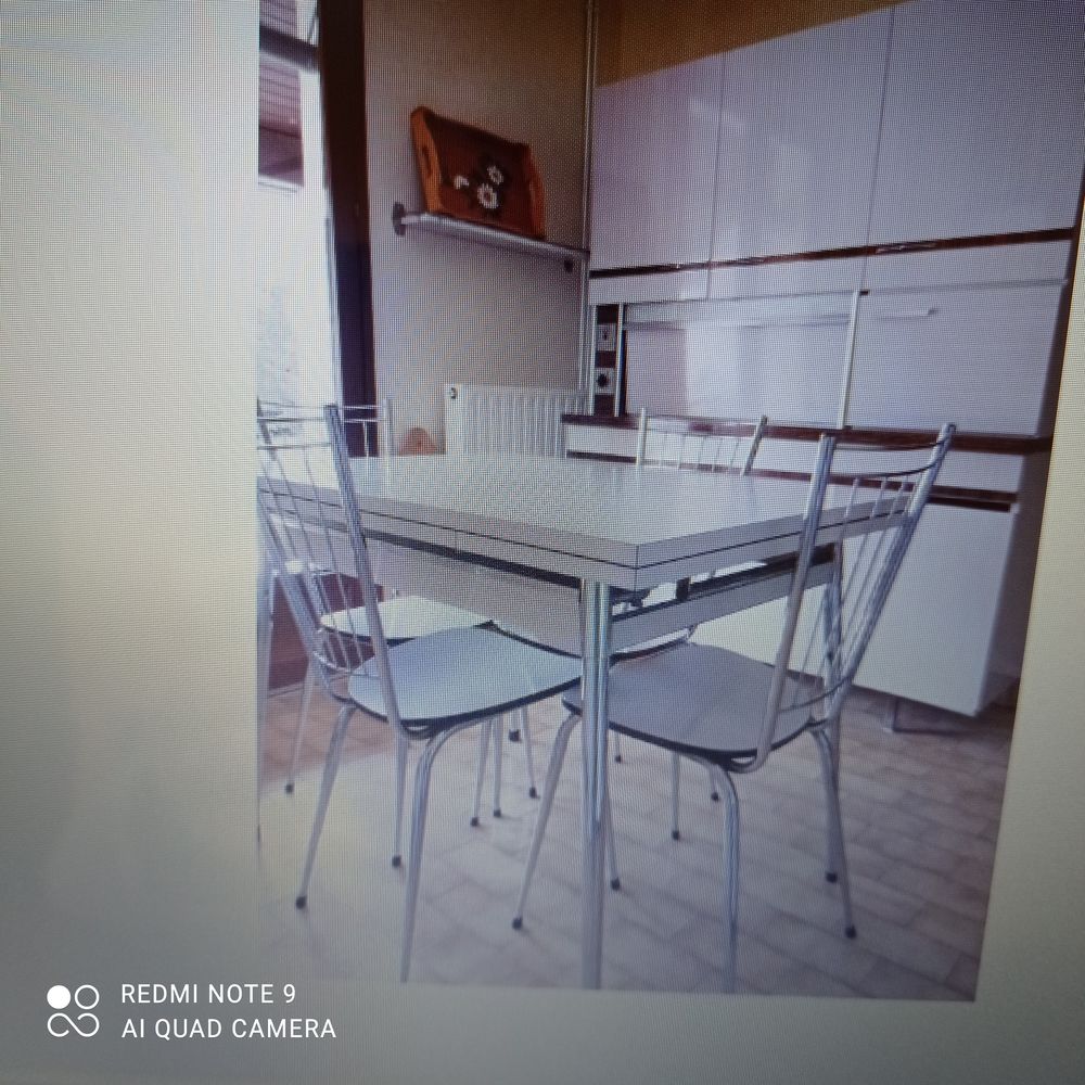 Buffet de cuisine table et chaises formica 180 Clansayes (26)
