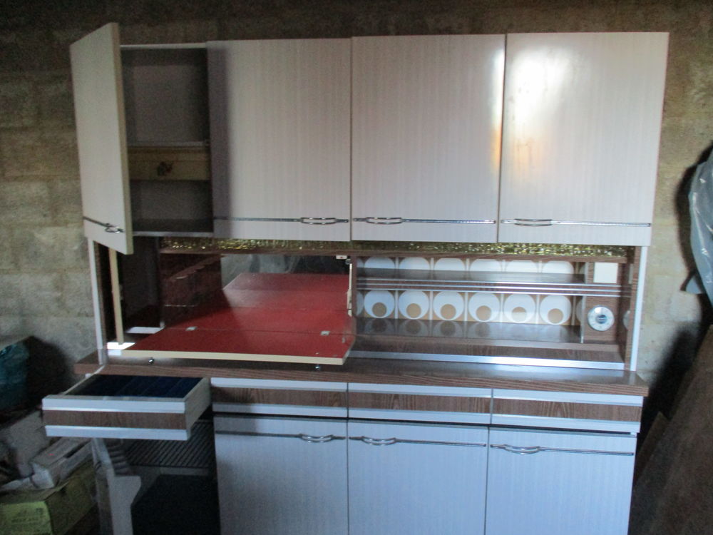 BUFFET DE CUSINE 2 CORPS 320 Walincourt-Selvigny (59)