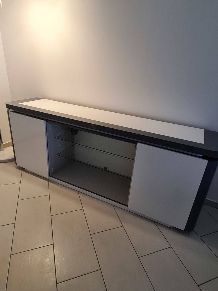 Buffet Laqu� 0 Amb�rieu-en-Bugey (01)