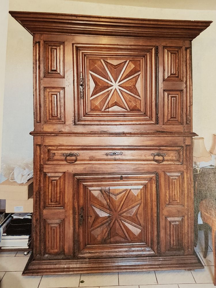 Buffet Louis XIII 0 Saint-Aubin-de-M�doc (33)