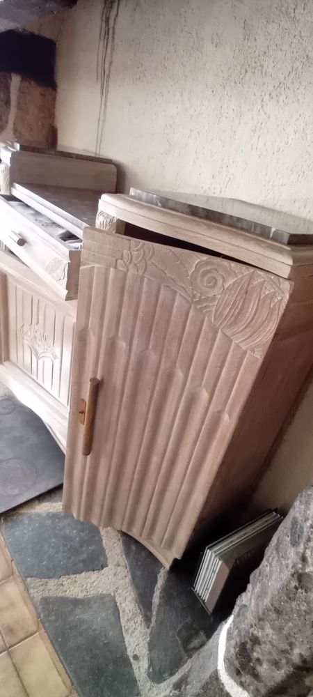 BUFFET MARBRE 150 Aurillac (15)