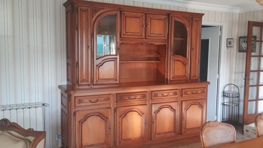 BUFFET EN MERISIER MASSIF 340 Saint-Thib�ry (34)