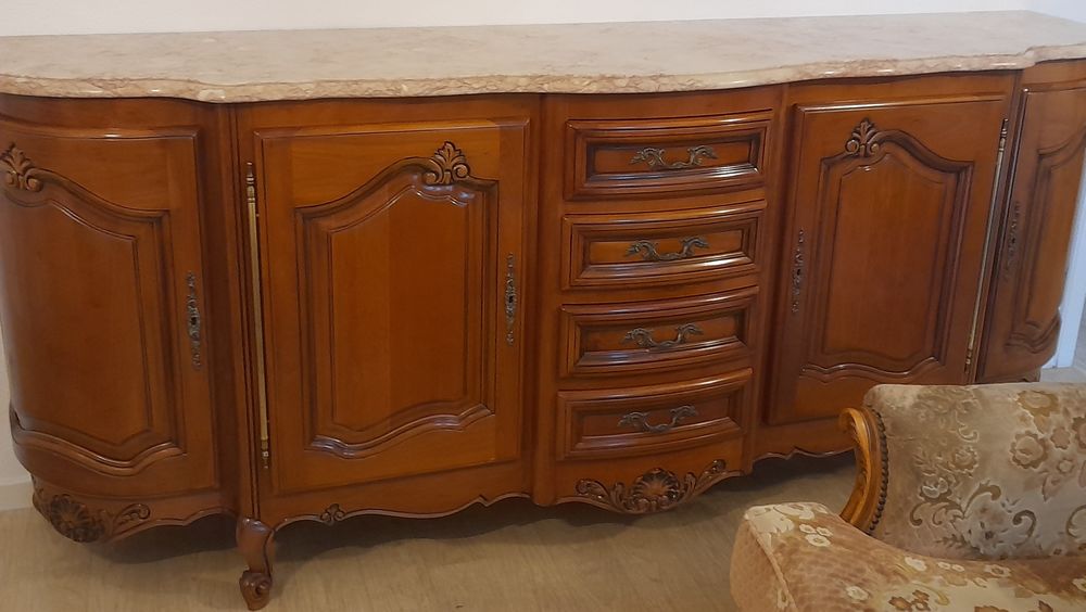 Buffet merisier plateau marbre
0 Rouffach (68)