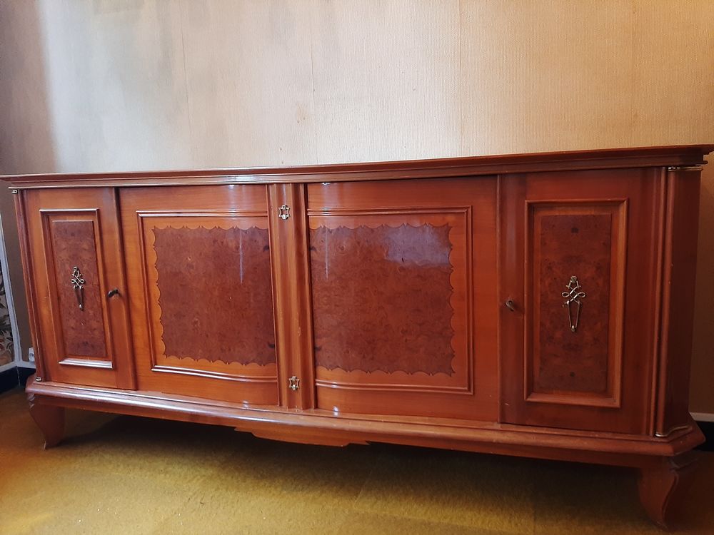 BUFFET EN MERISIER 4 PORTES ET 2 TIROIRS
100 Aix-en-Provence (13)