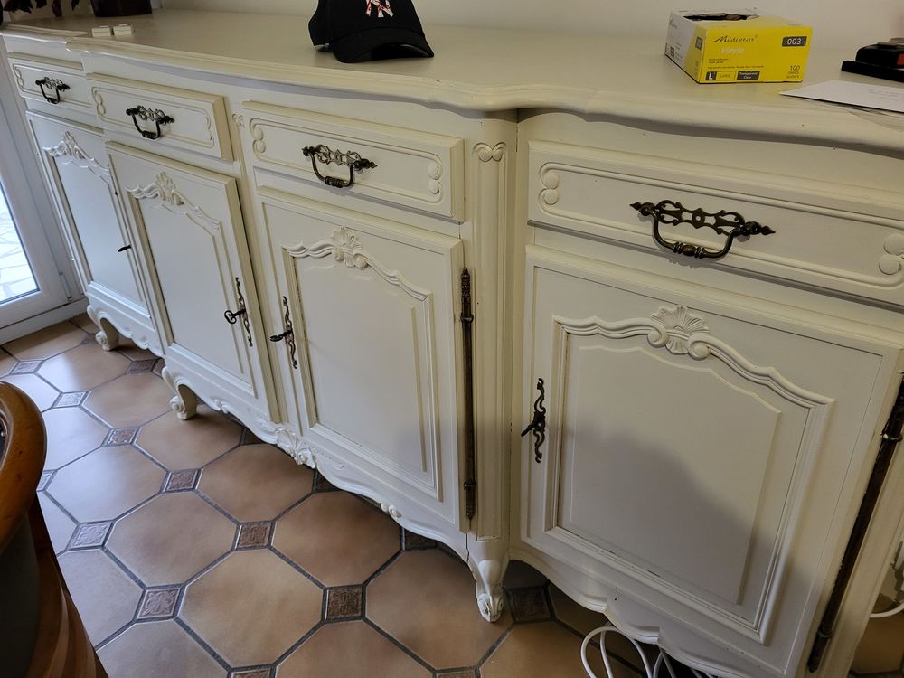 Buffet merisier repeint 250 Beaune Les Mines (87)