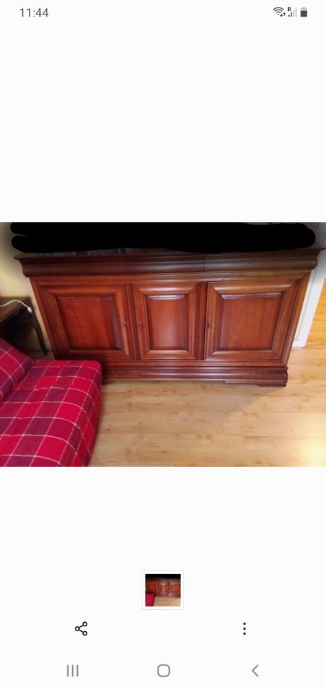 Buffet bas en merisier. 350 Landerneau (29)