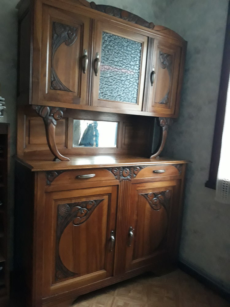 Buffet en noyer ann�es 60 140 Valence (26)