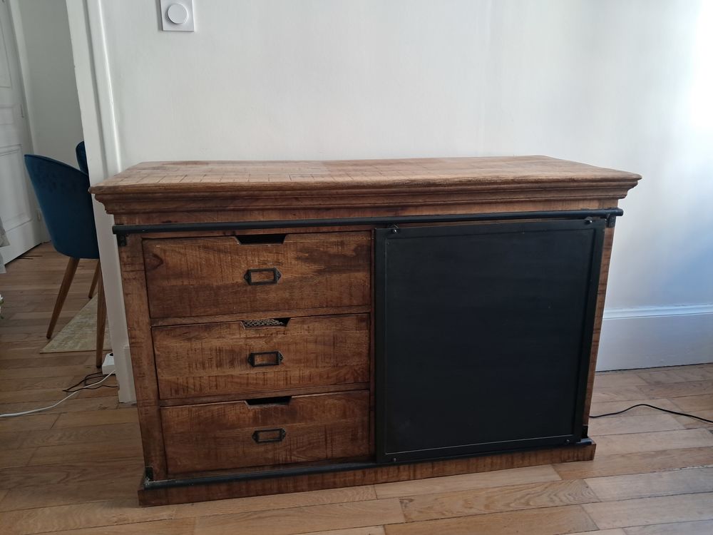 Buffet Noyer Massif 600 Lyon 7 (69)