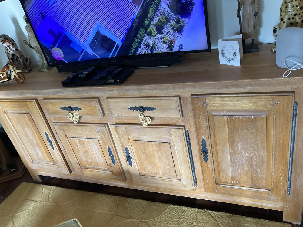 Buffet 4 porte et 2 tiroirs ch�ne massif 500 Guigneville-sur-Essonne (91)