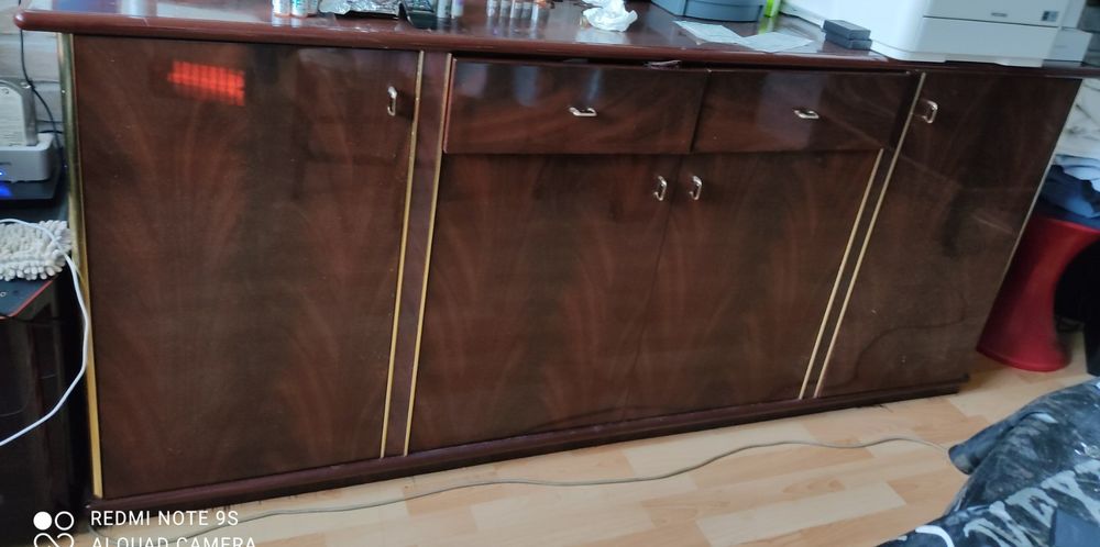 Buffet 4 portes et 2 tiroirs 60 Vaux-le-P�nil (77)