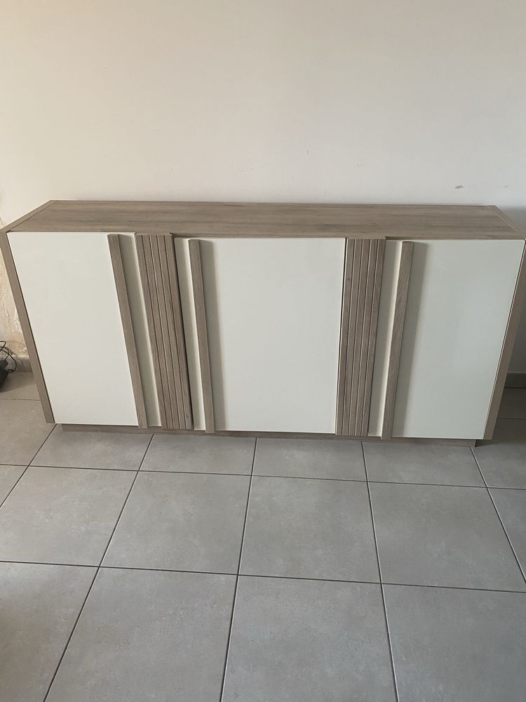 Buffet 3 portes 180 Pierre-B�nite (69)