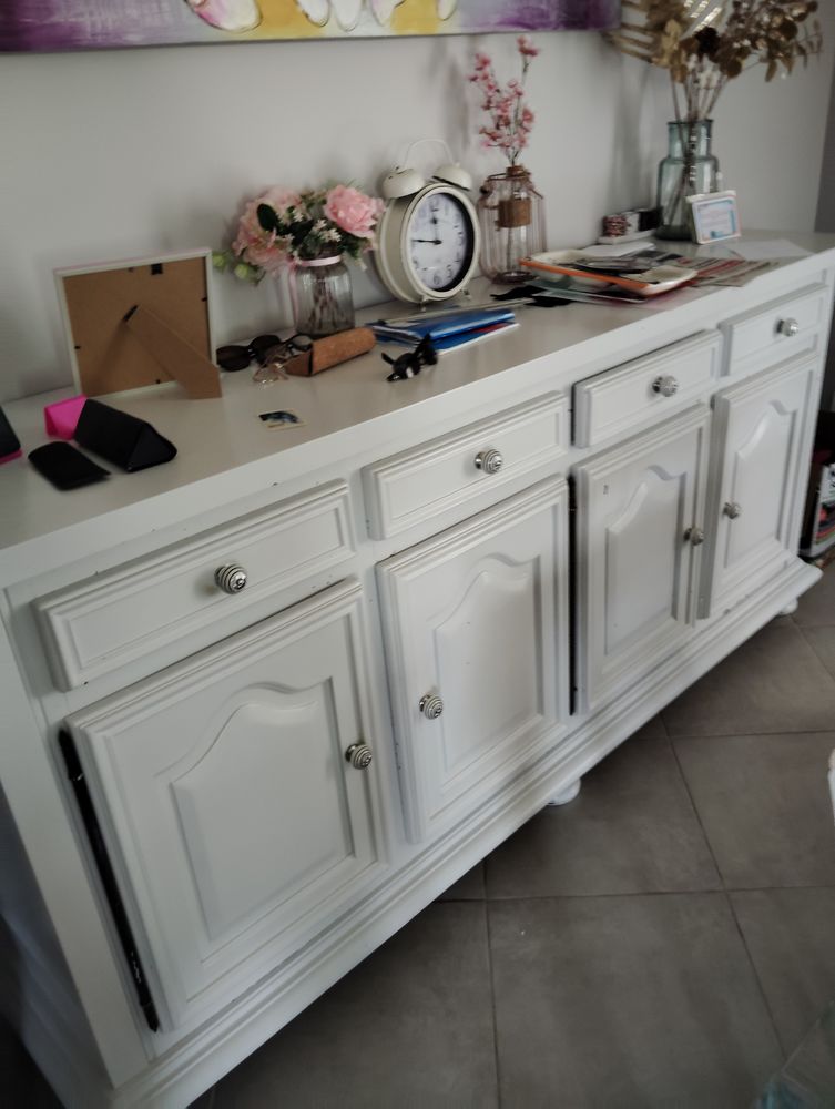 Buffet repeint 130 Le Crestet (07)