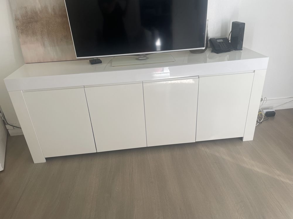  Buffet salon 100 Poissy (78)