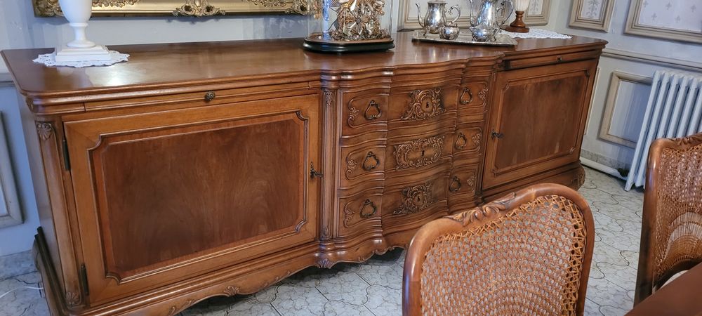 buffet bas,table et chaises 0 Clisson (44)