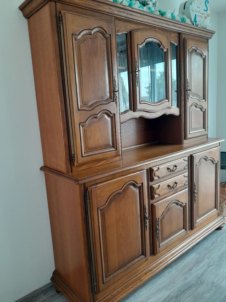 Buffet + table + 4 chaises de salle � manger 300 Saint-Denis-la-Chevasse (85)