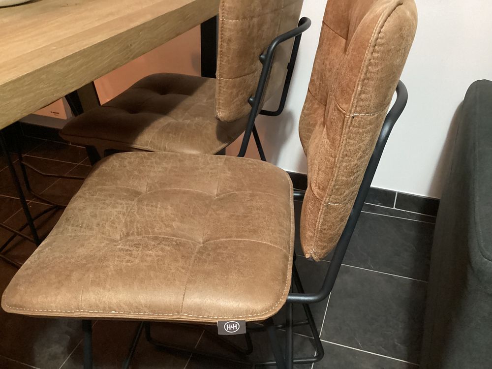 Buffet table bar et 4 tabourets croute de cuir 1800 Antibes (06)