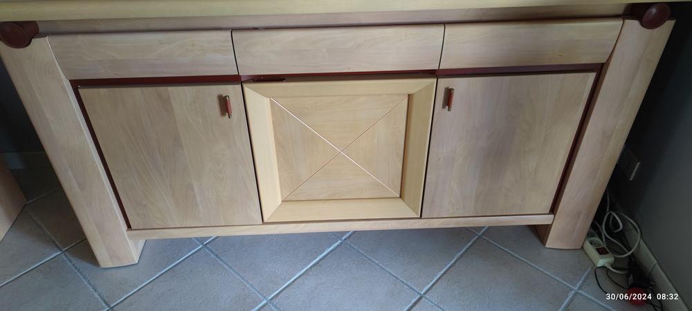 buffet trois portes en poirier 300 Mondragon (84)