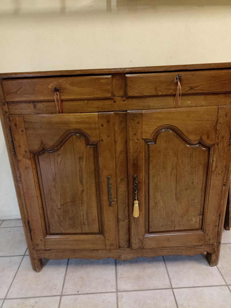 buffet type  Homme Debout  400 Le Havre (76)