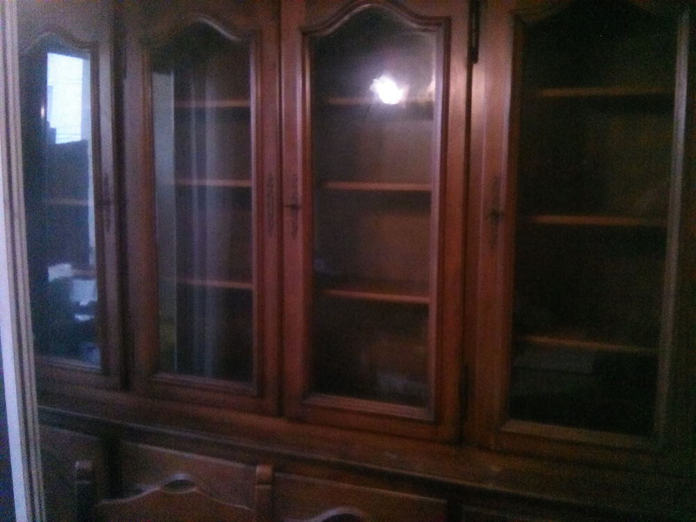 buffet vaiselier en meurisier 0 Toulon (83)