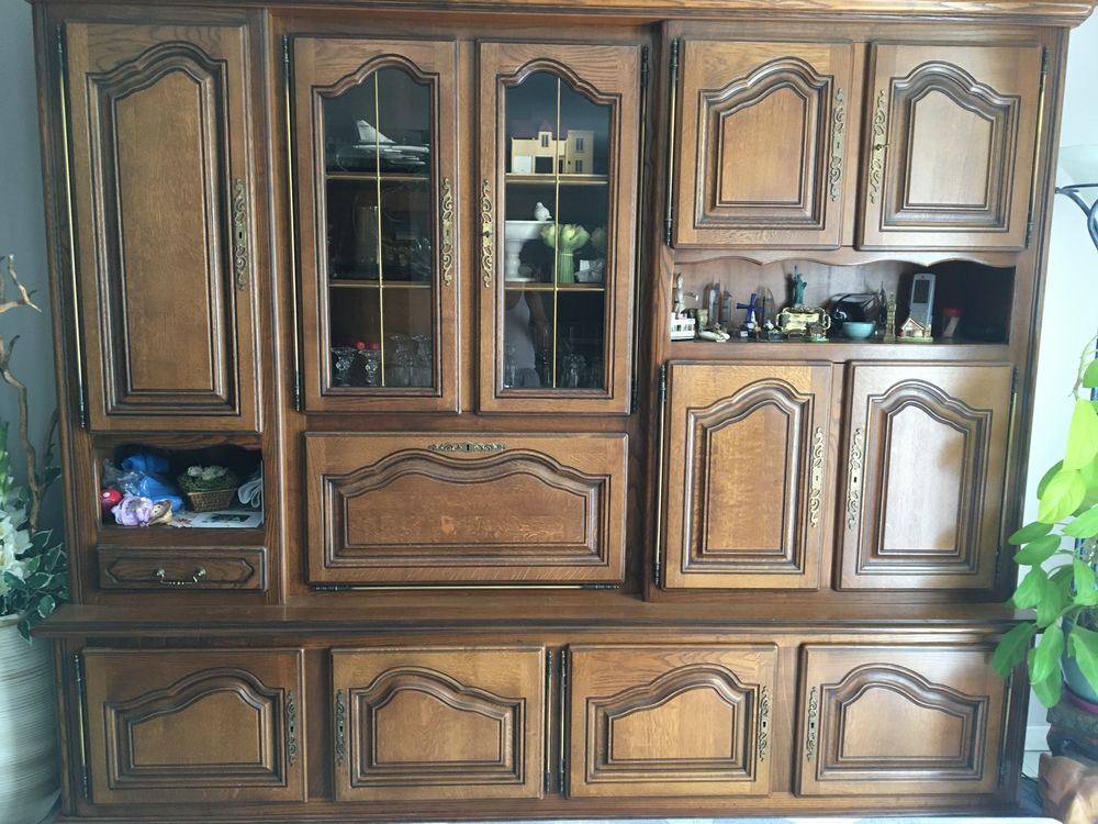 Buffet vaisselier ch�ne massif 850 Moissy-Cramayel (77)
