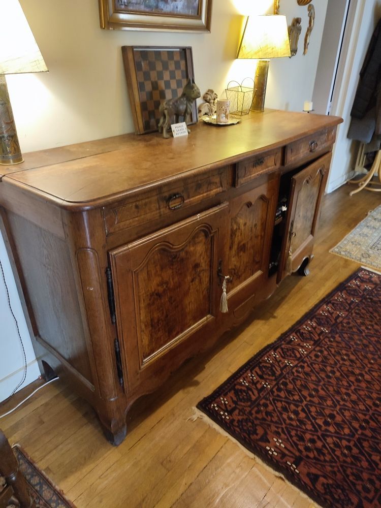 Buffet vaisselier XIX si�cle en ch�ne massif 130 Paris 15 (75)