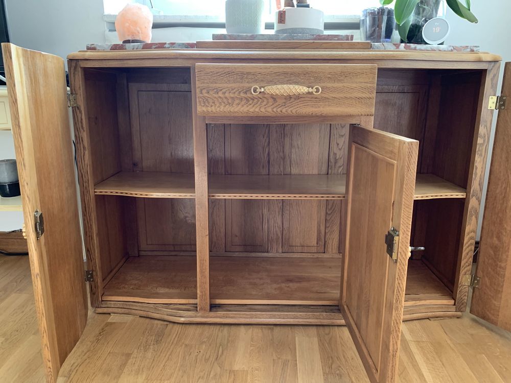 buffet en v�ritable ch�ne massif sculpt� �  la main 95 Guebwiller (68)