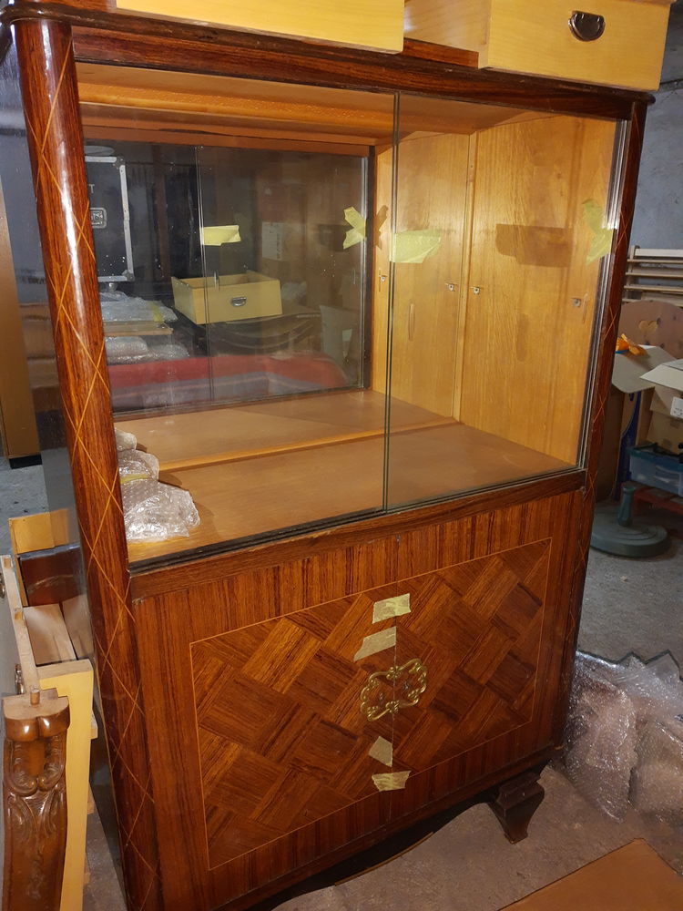 Buffet vitr� avec design en marqueterie 150 Bavilliers (90)