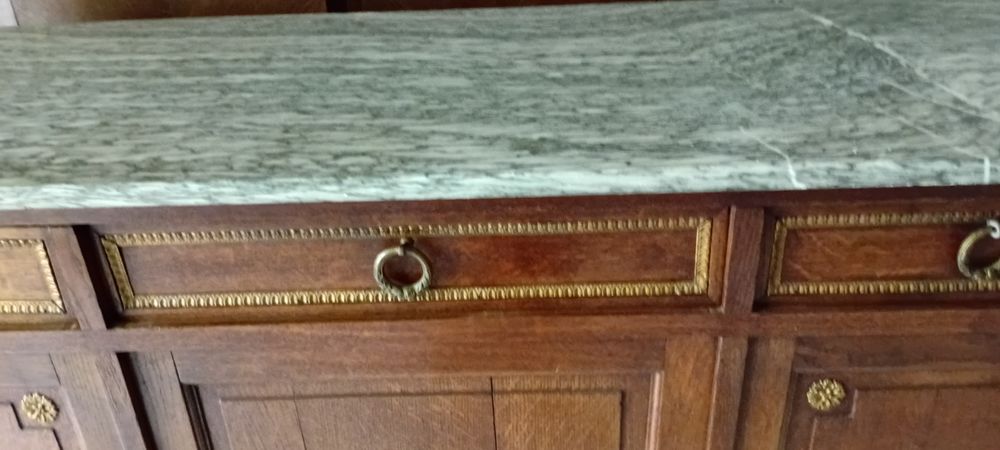 Buffet 180 Moutiers-en-Puisaye (89)