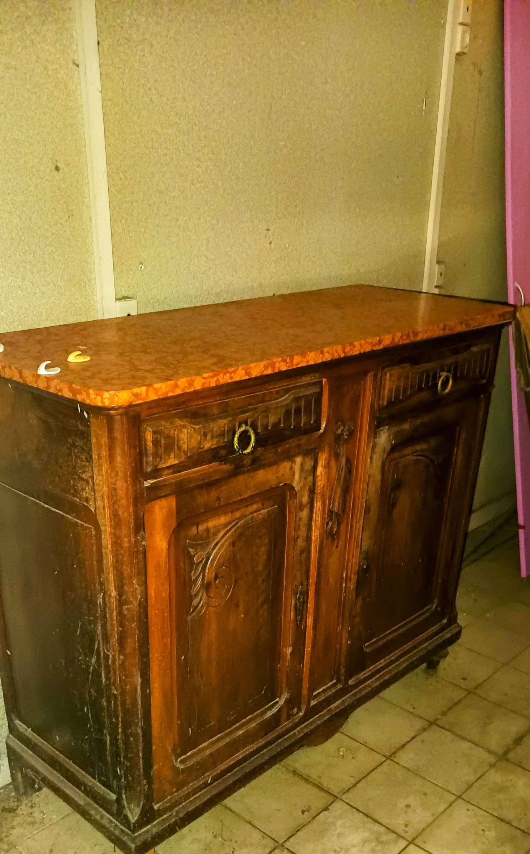 2 buffets ch�ne massif suite succession 30 Perpignan (66)