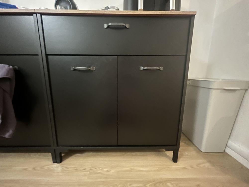 2 buffets noirs et bois 170 Le Kremlin-Bic�tre (94)