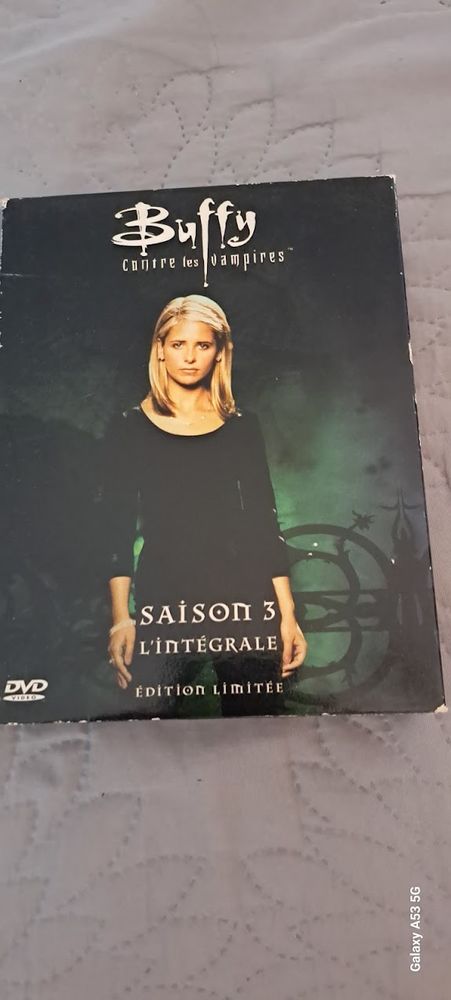 dvd Buffy 70 Baillargues (34)