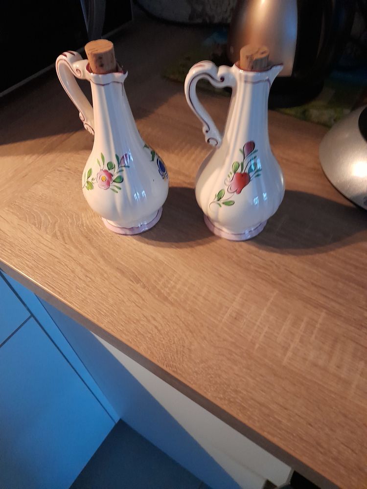 2 Buires neufs en fa�ences 25 Sorde-l'Abbaye (40)