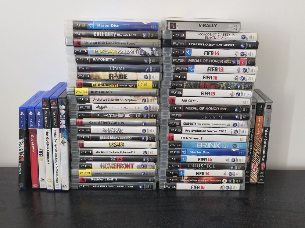 [Bundle - LOT] Collection Jeux PlayStation - PS1 - PS2 - PS3 150 Ch�teau-Gontier (53)