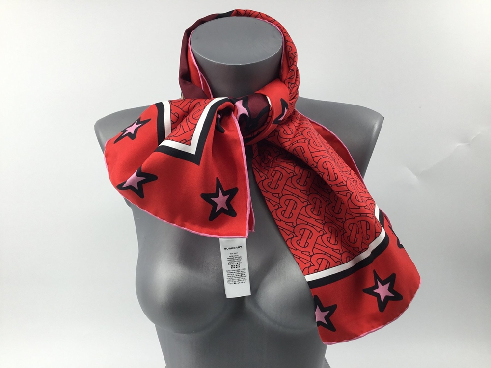 Burberry London England - Foulard 90X90 cm - 100% Soie - 
250 Versailles (78)