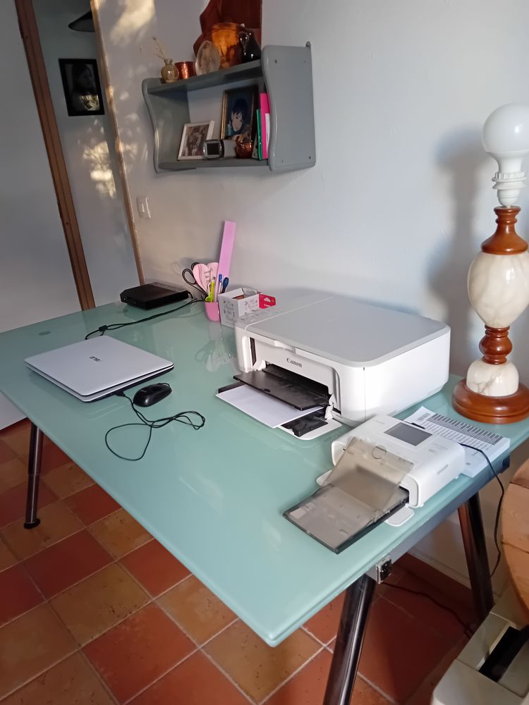 Bureau adulte  galant  ikea TBE. 50 La Br�de (33)