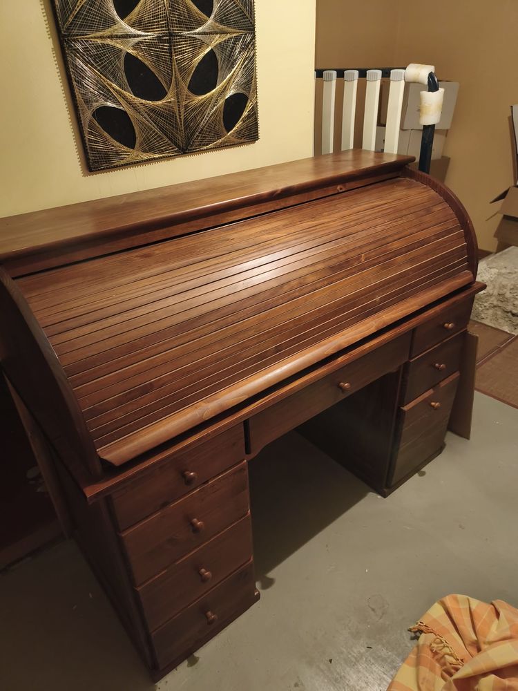 Un bureau am�ricain � cylindre (roll,-,top desk) 115 Meximieux (01)