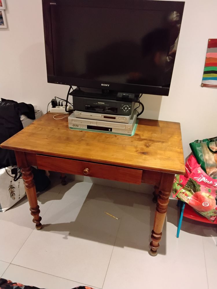 Bureau ancien 80 Cuers (83)