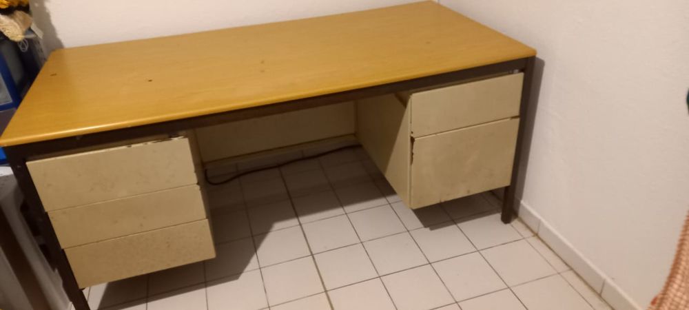 Bureau ancien 10 Matoury (97)