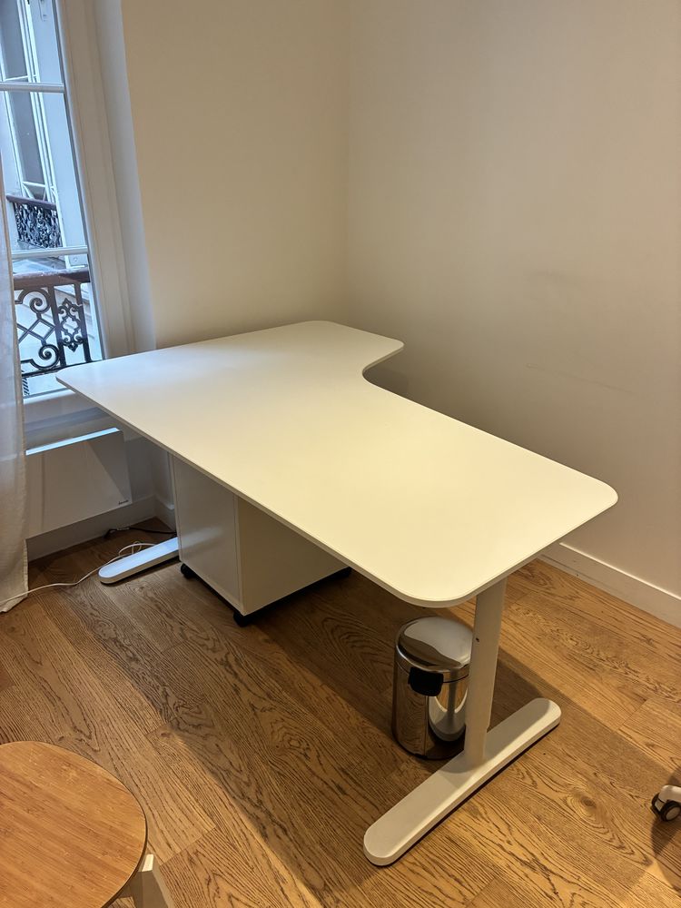 Bureau d'angle  Bekant IKEA blanc 110 Paris 11 (75)