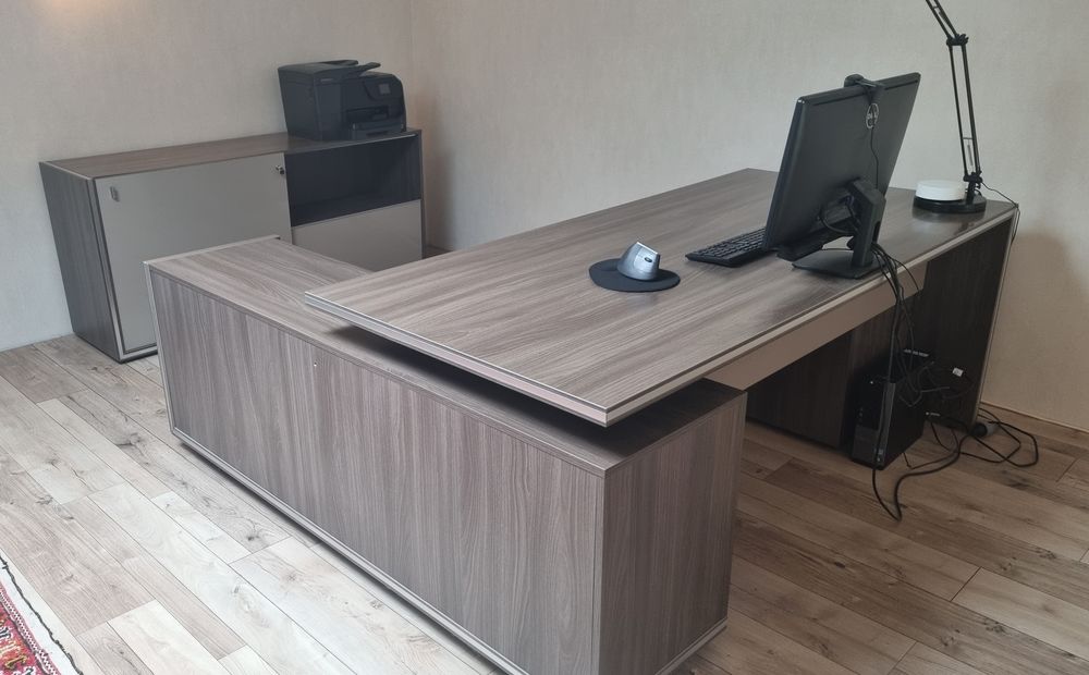 Bureau d'angle + enfilade + caisson 3 tiroirs � roulette 0 Saint-Pierre-de-Lages (31)