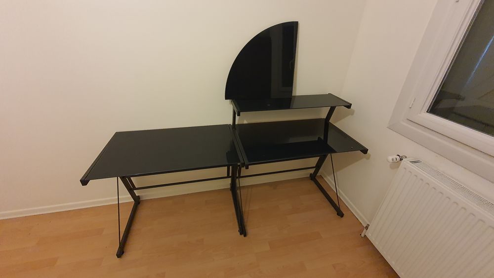 Bureau d angle verre noir avec tablette 0 Montauban (82)