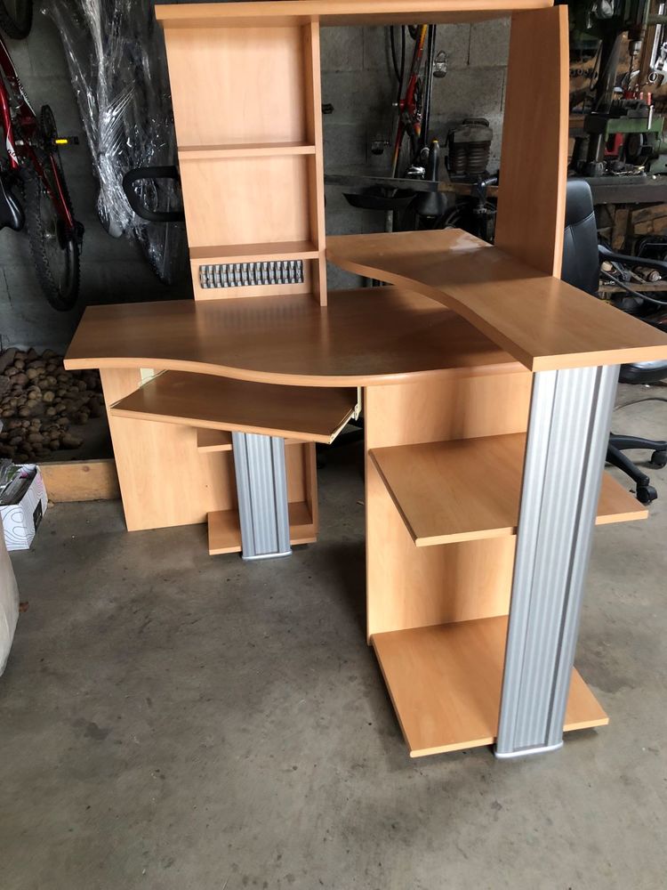 Bureau d'angle 35 Ch�tillon-sur-Indre (36)