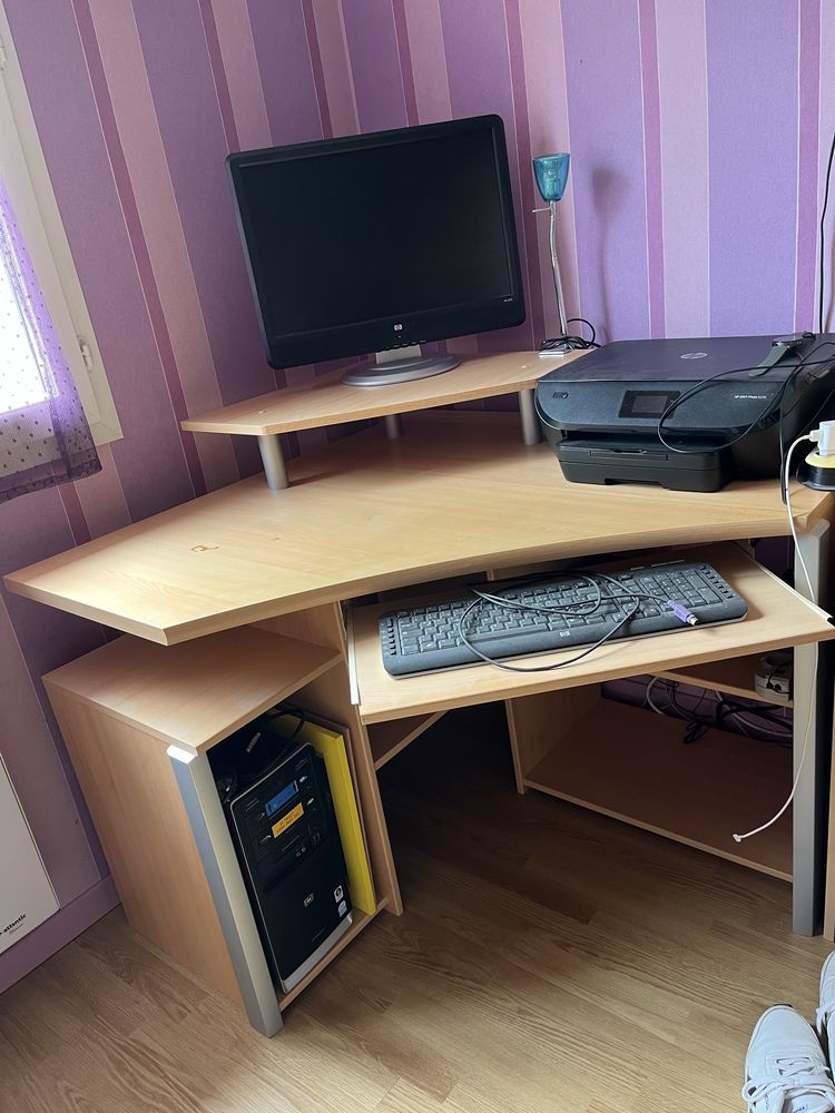 Bureau d'angle 39 Vinzelles (71)