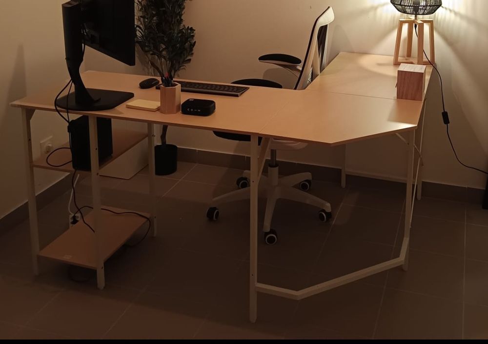 Bureau d'angle 100 Cormeilles-en-Parisis (95)