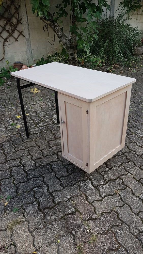 Bureau des ann�es 1950 170 Ch�teauroux (36)